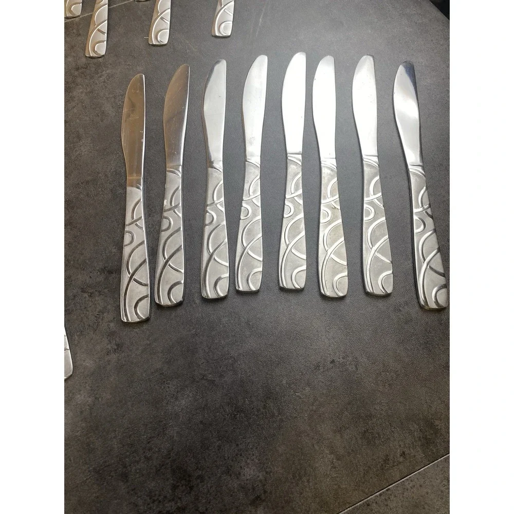 Cambridge Conquest Set of 37 Glossy Frosted Circles Flatware